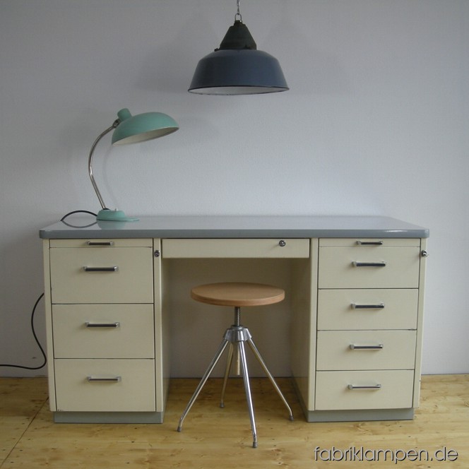 Old medical table from about 1950-1960 with traces of use and age. Width ca. 145 cm (57 inches), height ca. 77 cm (30 inches).