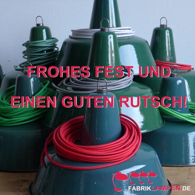 Unsere Weihnachtspyramide besteht dieses Jahr aus farbenfrohen grünen Industrieleuchten. Wir wünschen unseren Besuchern und Kunden schöne Adventszeit, frohe Weihnachten und ein glückliches neues Jahr!